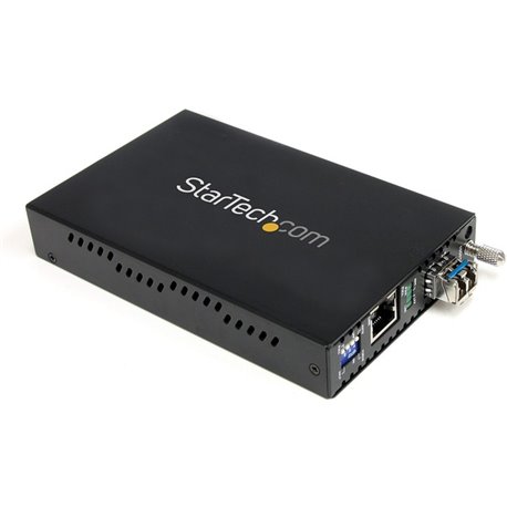 StarTech.com 1000 Mbps Gigabit Single Mode Fiber Media Converter LC 40 km - Convert and extend a Gigabit Ethernet connection up 