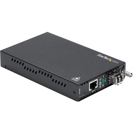 StarTech.com OAM Managed Gigabit Ethernet Fiber Media Converter - Multi Mode LC 550m - 802.3ah Compliant - Convert and extend a 